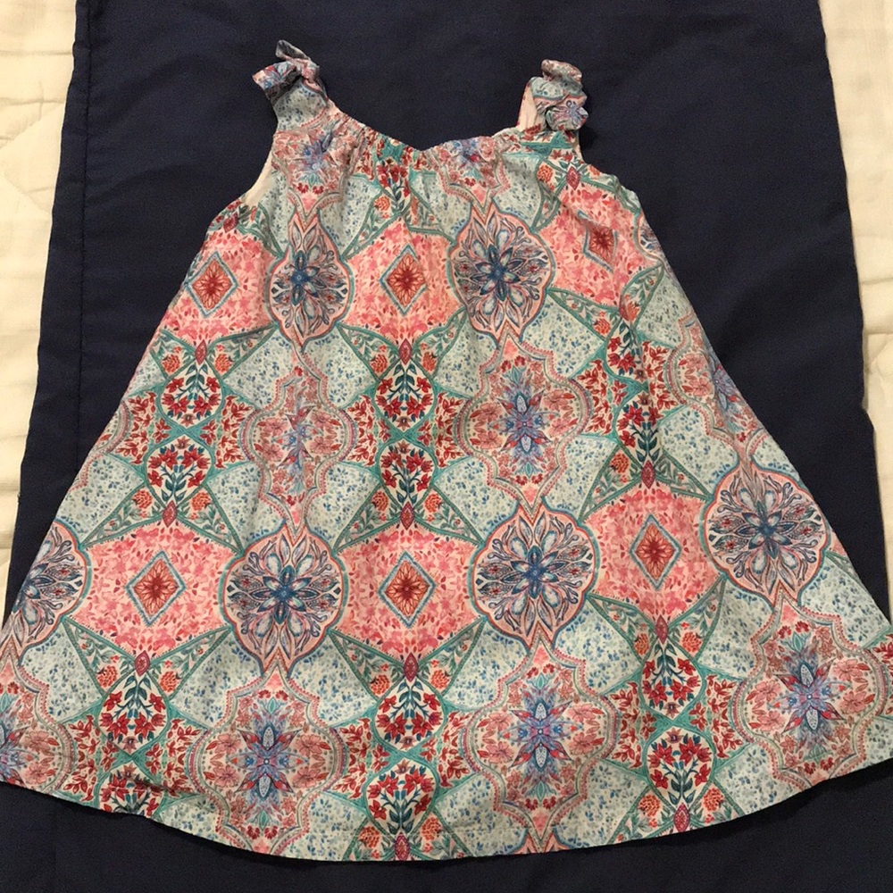 Sleeveless toddler dress. Beautiful print! BABY Gap size 3T.